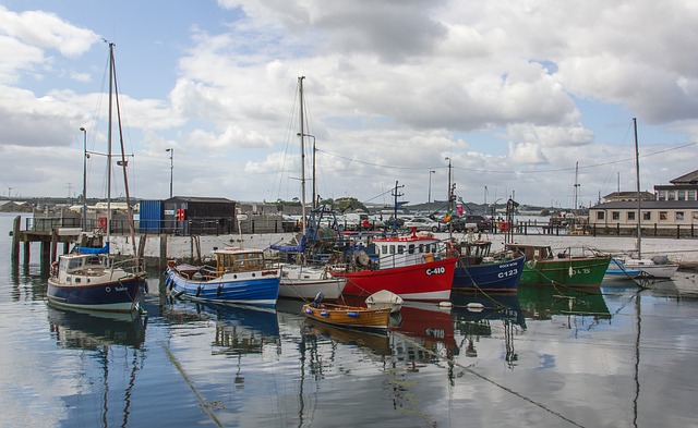 moving-company-ireland-to-uk-640x480-74345953.jpeg