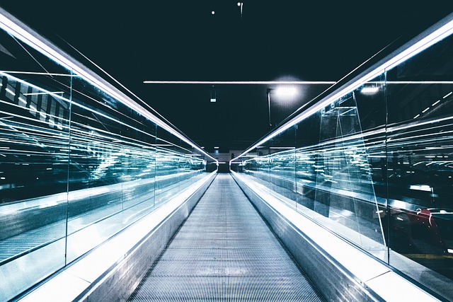 moving-640x480-11516140.jpeg
