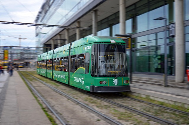 moving-640x480-73591859.jpeg