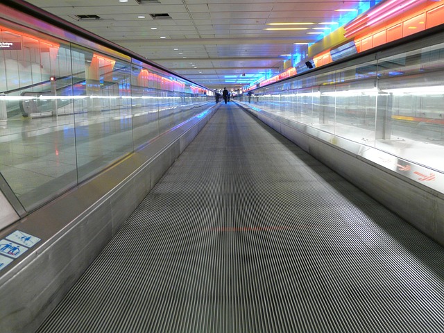 moving-640x480-65903454.jpeg